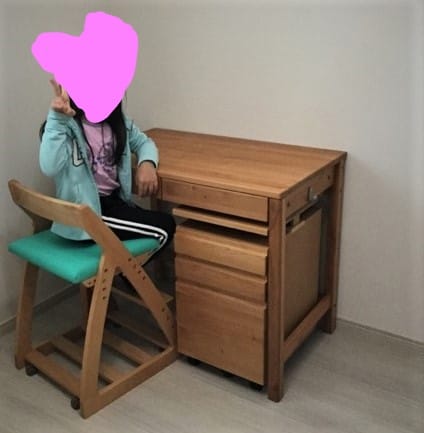 big-sister's-desk-set