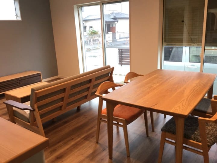 oak-living-dining-room-furniture