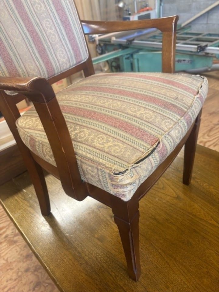 写真：座面をメインに撮った椅子